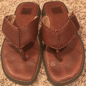 Awesome Tommy Bahama flip flops.