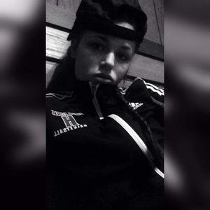 Meet your Posher, Alicia