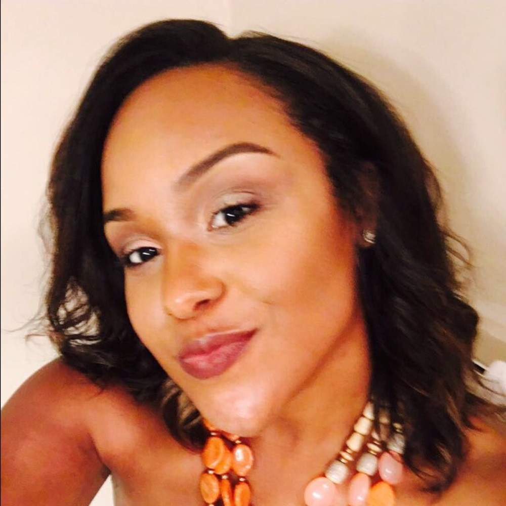 Meet your Posher, Abigail