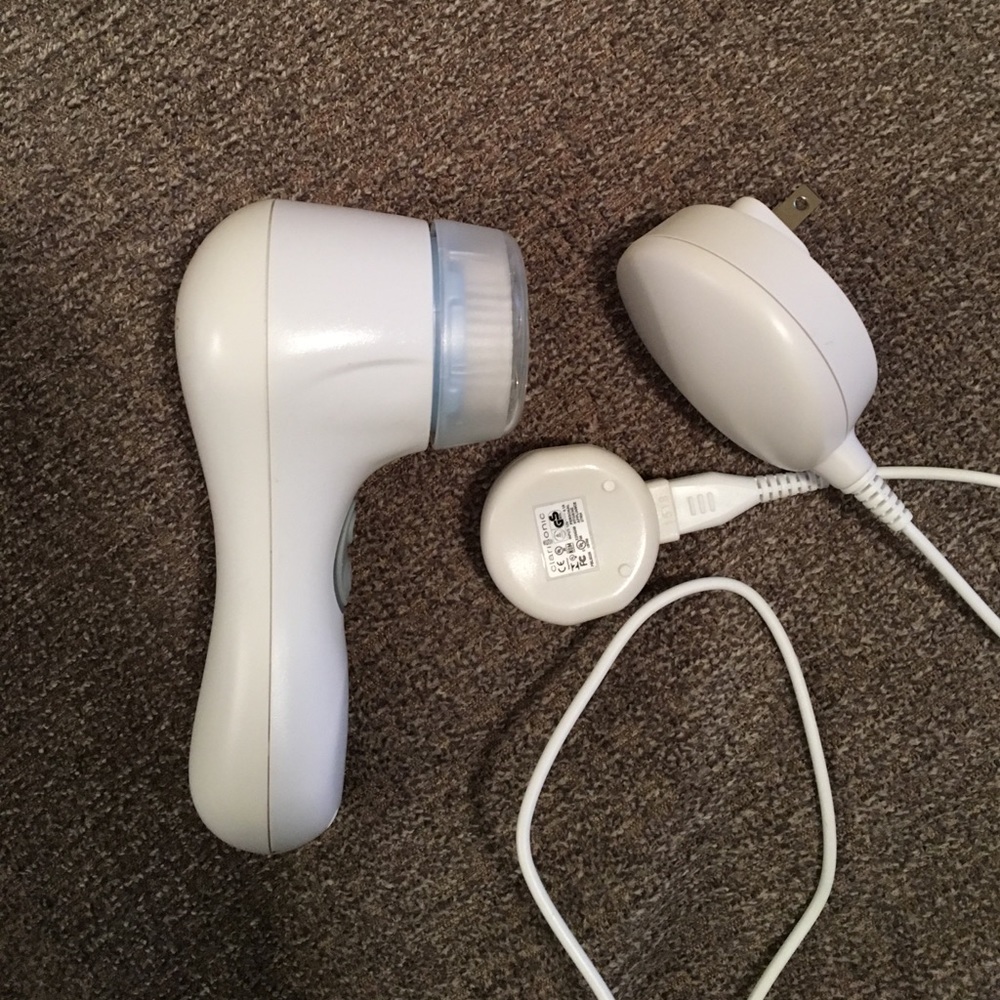 Clarisonic Mia 2 (without brush head)