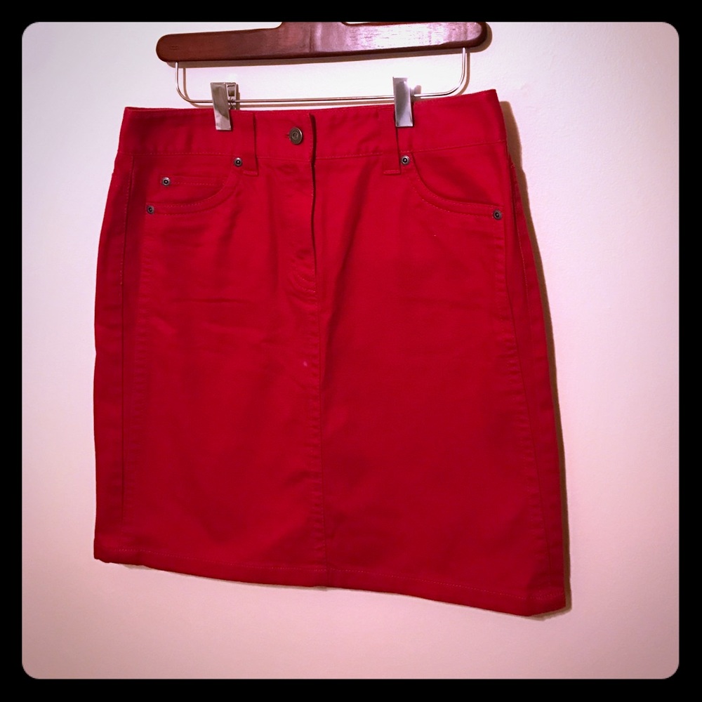 Ann Taylor red skirt 4 EUC amazing🌺
