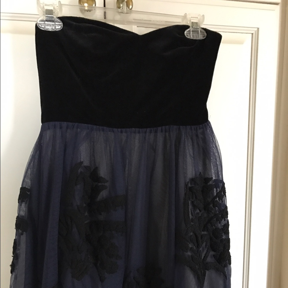 Black velvet top-sheer lace overlay strapless