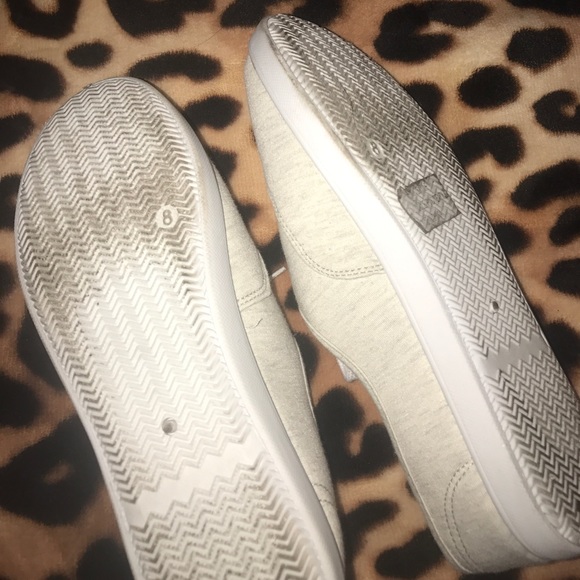 Basic gray shoes - Picture 3 of 3