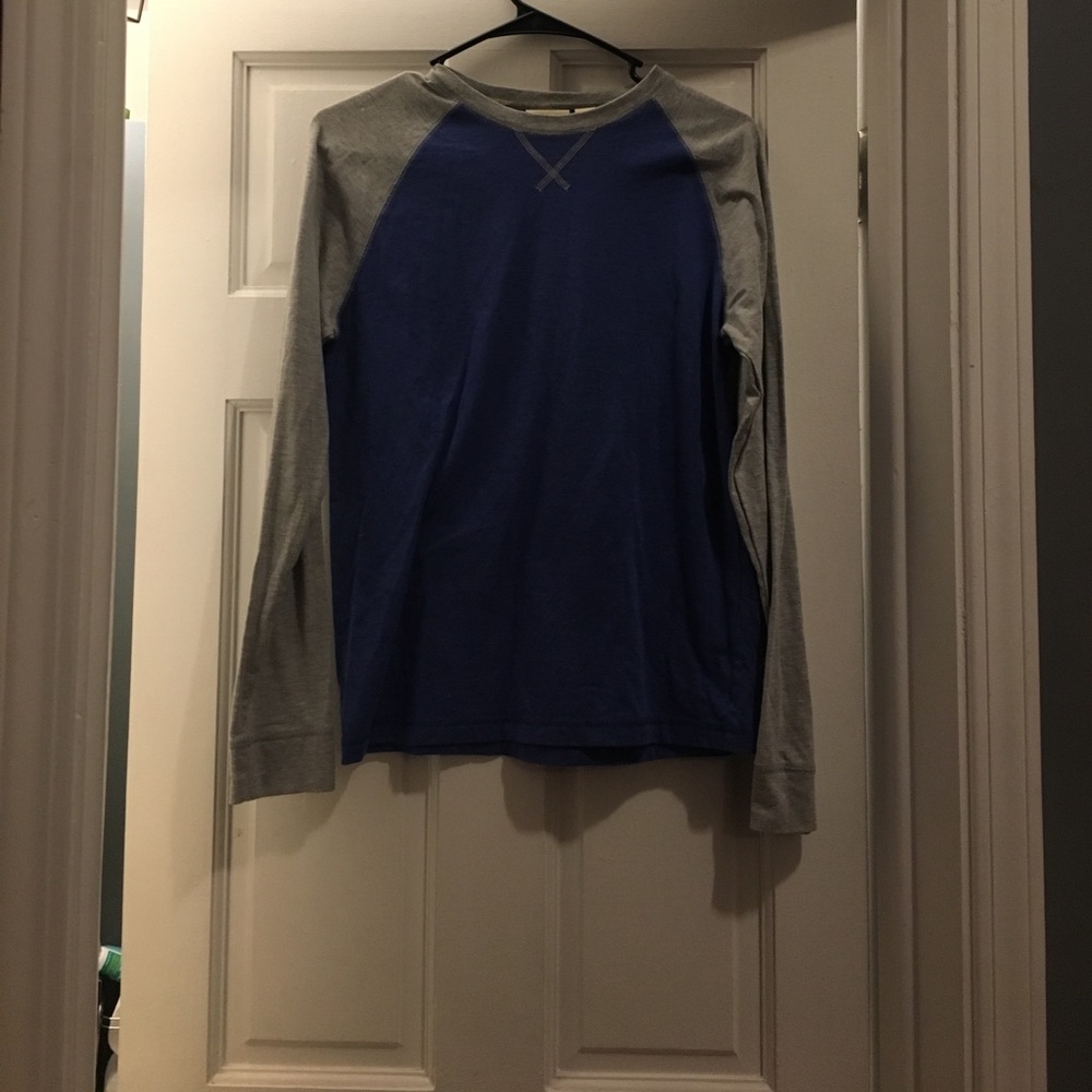 Ruff hewn raglan tee