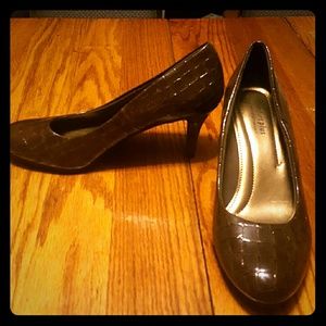 Brown snake skin heels medium heel Comfort Plus 8w