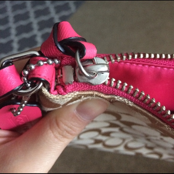 2014 Coach Cross Body Purse - Picture 7 of 8