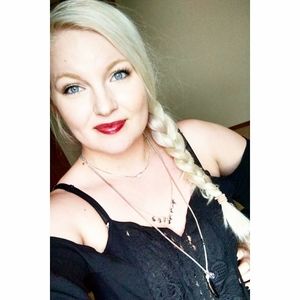 Meet your Posher, Sara