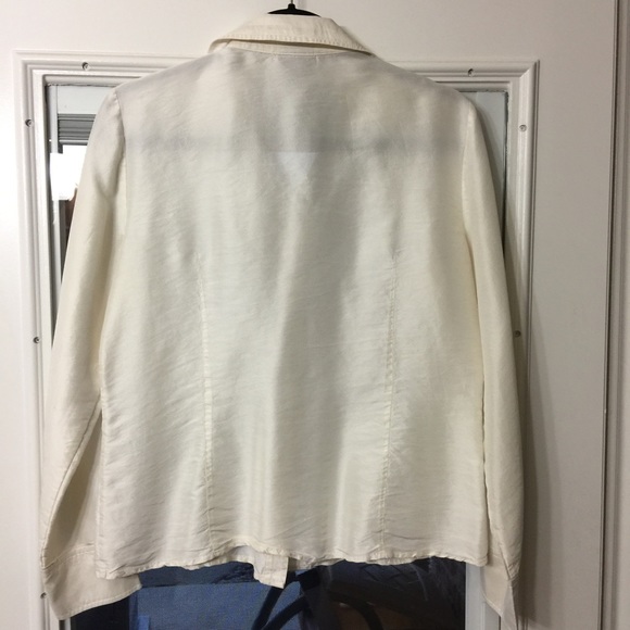 Rafaella 100% Silk top. - Picture 2 of 3