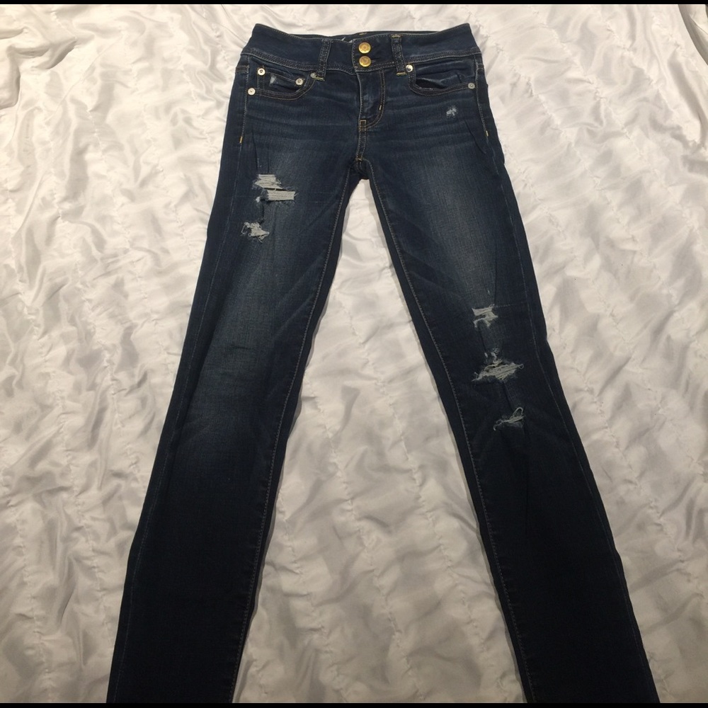 American Eagle destroyed skinny jeans