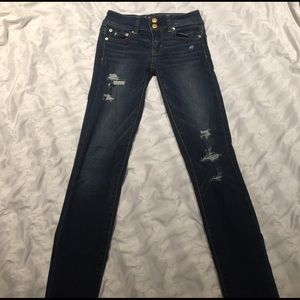 American Eagle destroyed skinny jeans