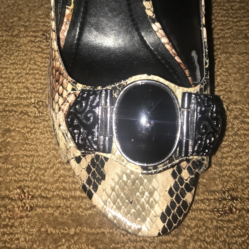 BCBG Snake Skin Shoes - Picture 2 of 3