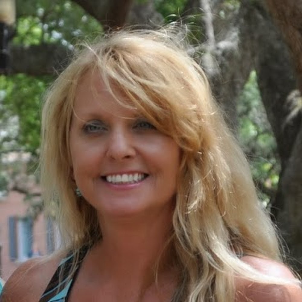 Meet your Posher, Traci