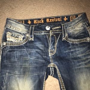 Rock revival capris size 25