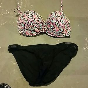 VS bikini