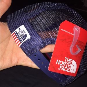 The north face unisex trucker hat