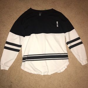 Black and white long sleeve