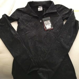 Nike half zip top&fitted. Price firm