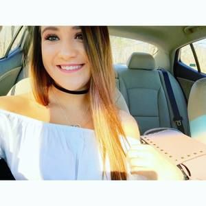 Meet your Posher, Danielle