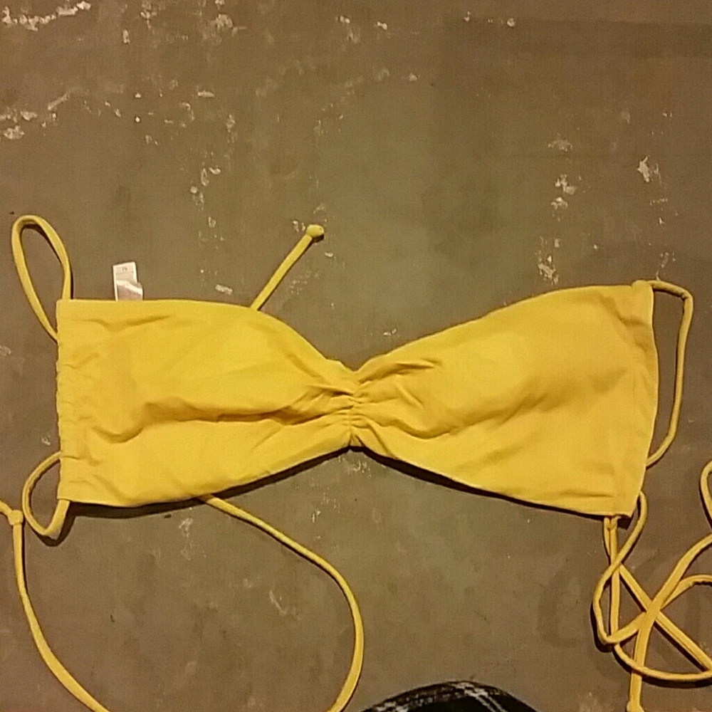 VS yellow top