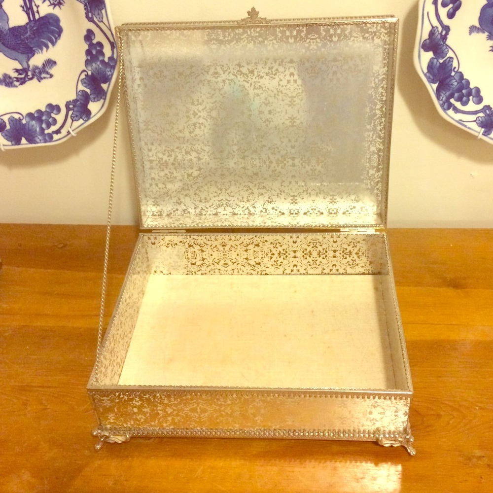 Nicole Miller Mirrored Jewelry Box