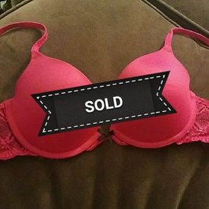 Victoria's Secret Pink push up bra