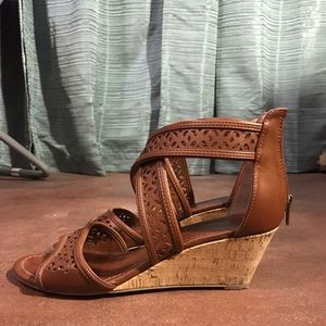 Brown wedges