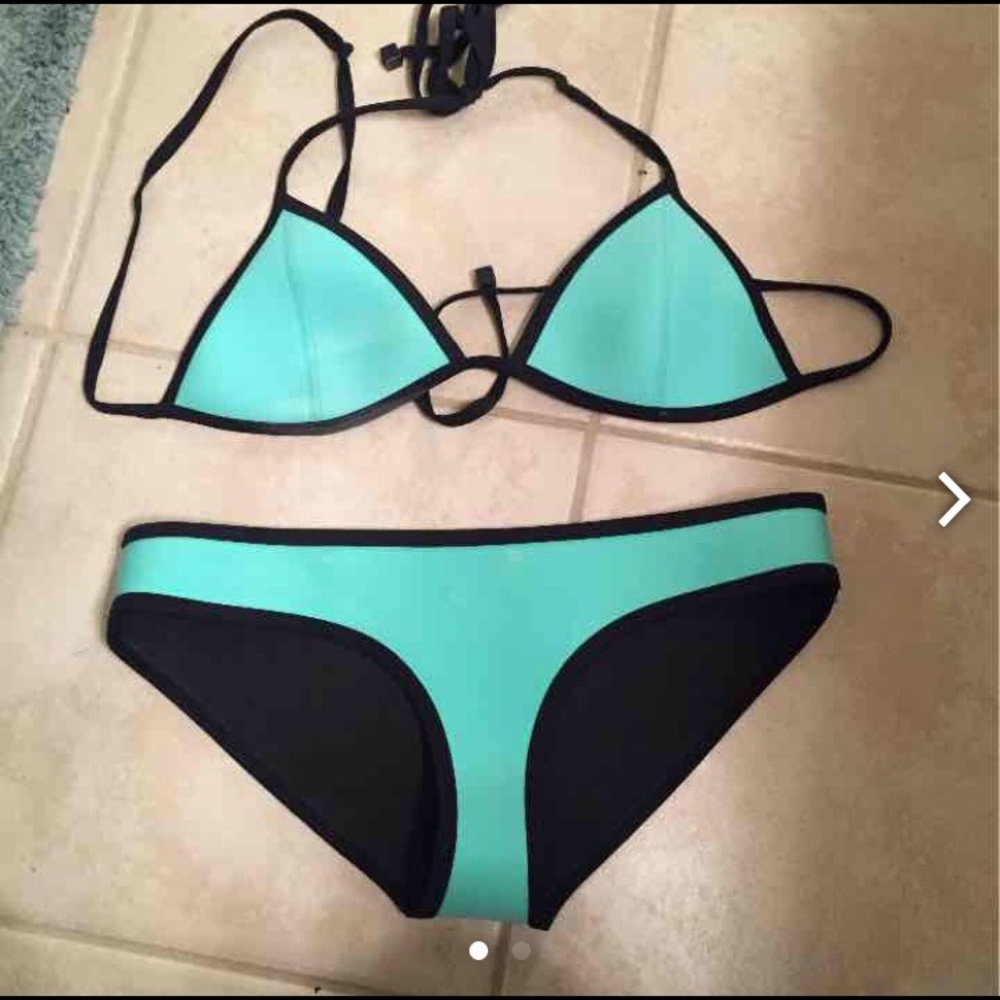 triangl chloe blue AUTHENTIC