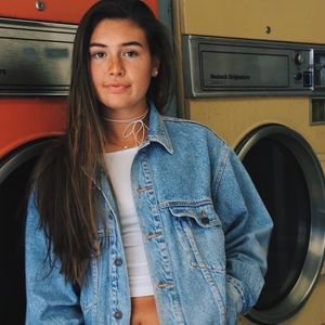 Meet your Posher, Anica