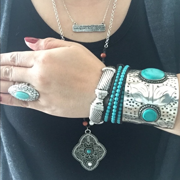 Necklace (Turquoise) - Picture 7 of 7