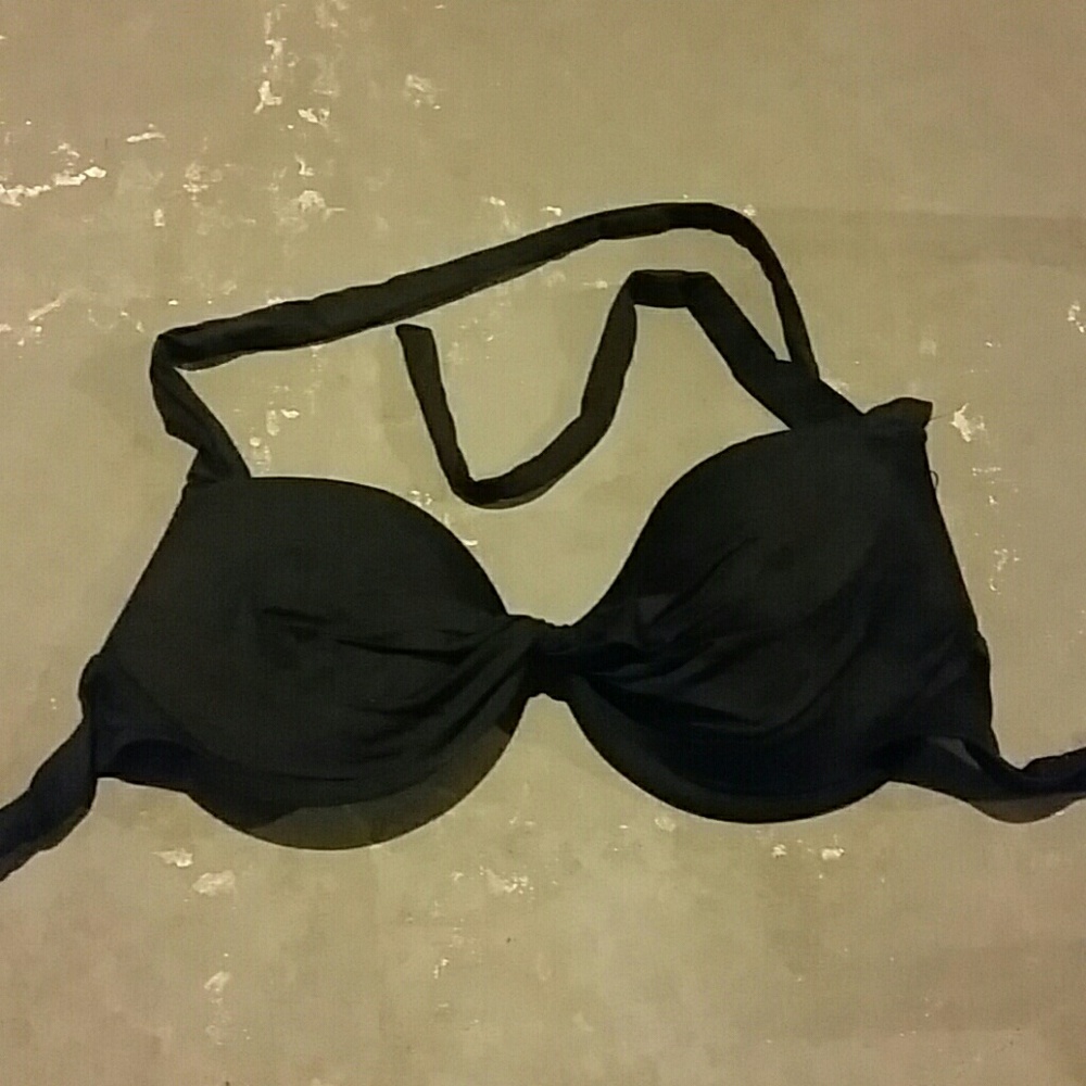 Twist black bikini top