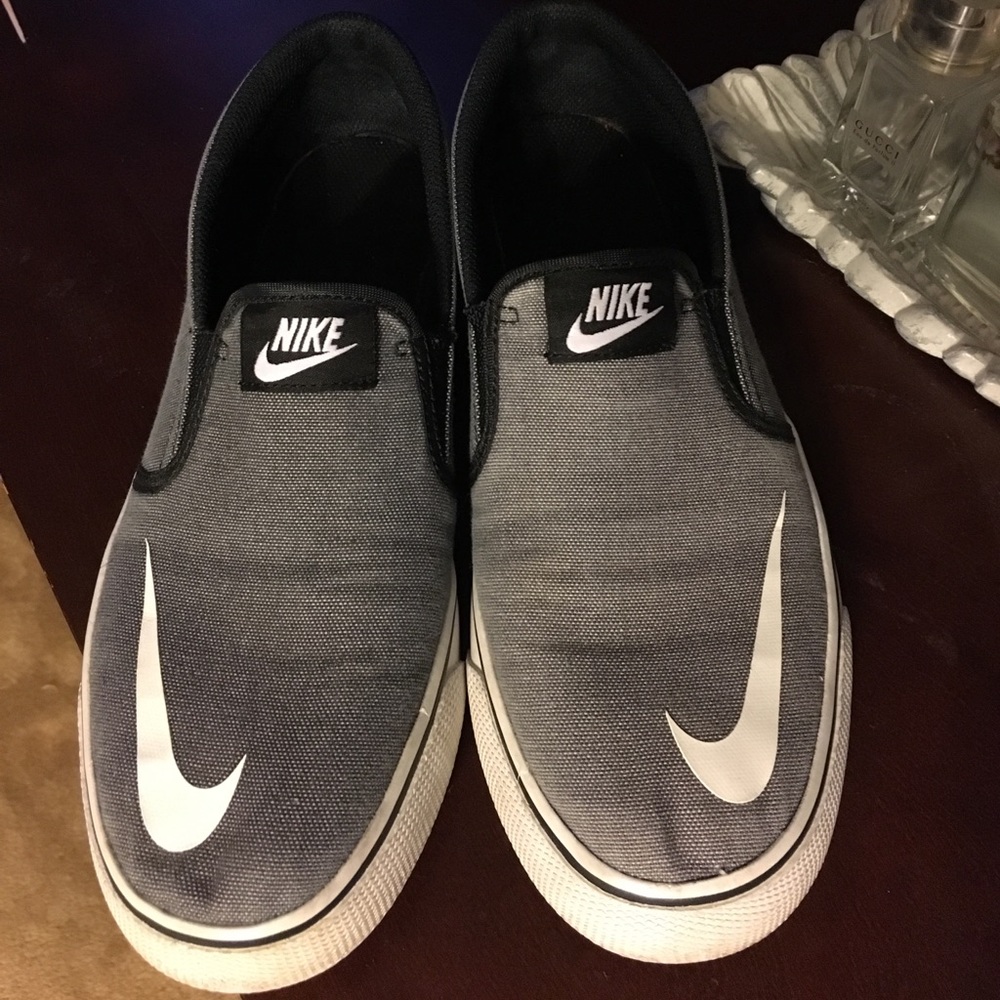Nike slip-on !see size description!
