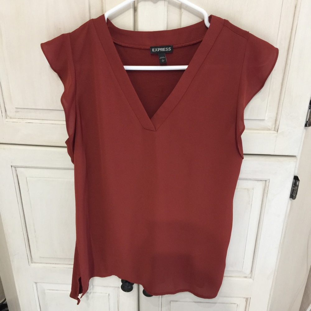 Beautiful Petite Express blouse.