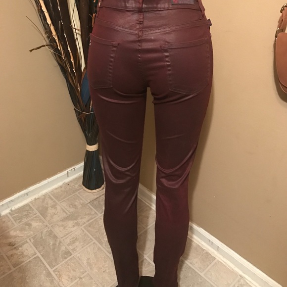 Rock & Republic - Picture 3 of 5