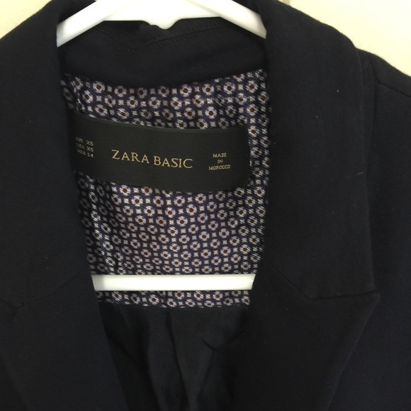 Zara Basic Blazer. - Picture 3 of 4