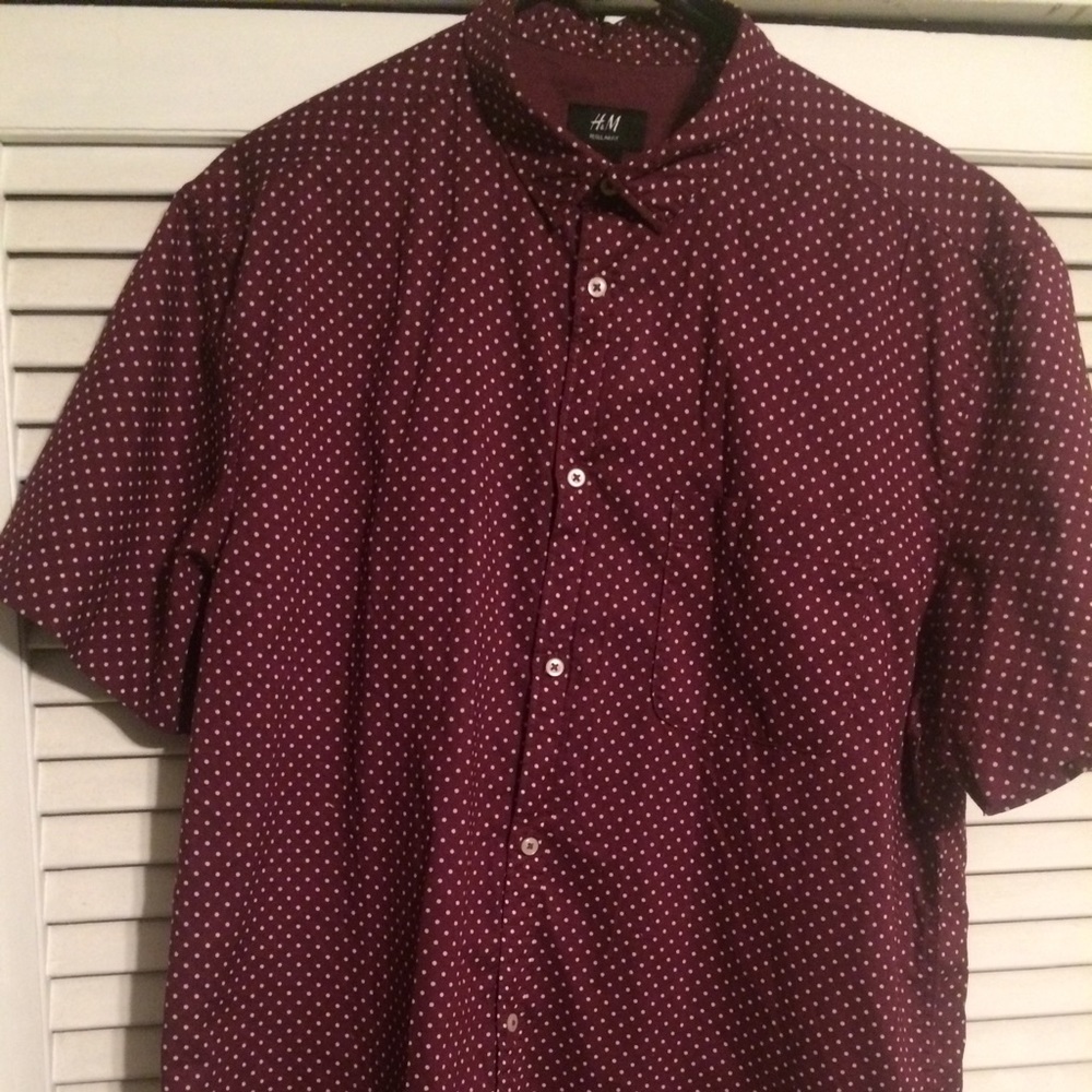 Burgundy Polka-Dotted Short-Sleeve Shirt!