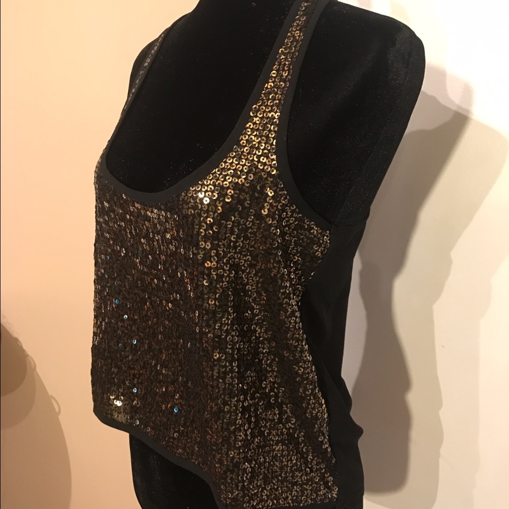 Tank Top - Picture 2 of 5