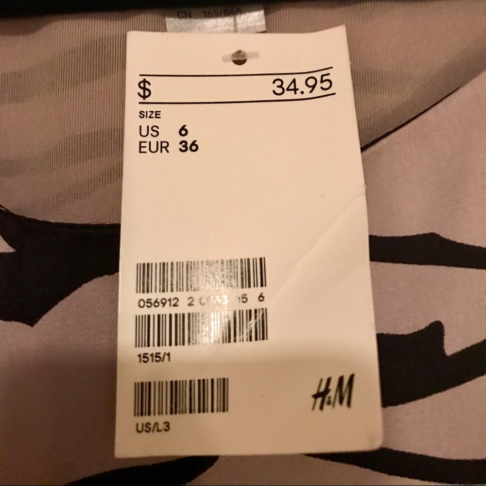 H&M Short Dress - Picture 2 of 4