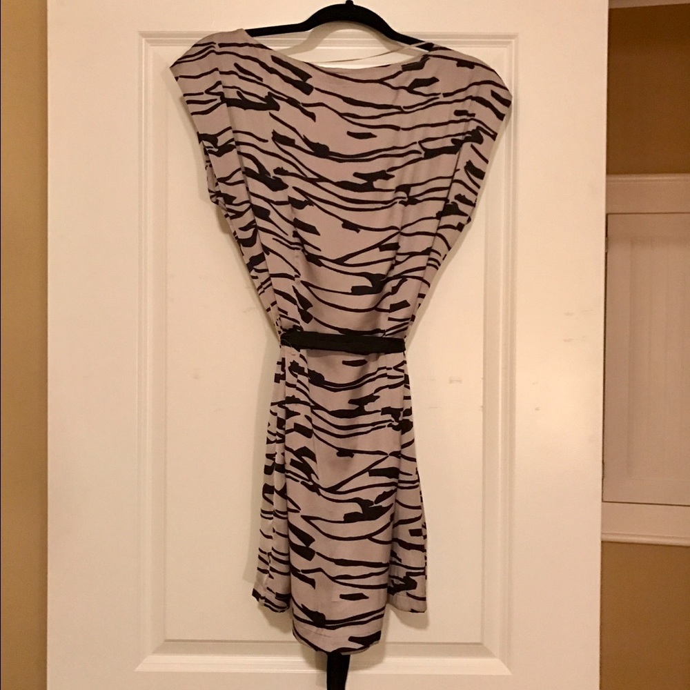 H&M Short Dress - Picture 3 of 4