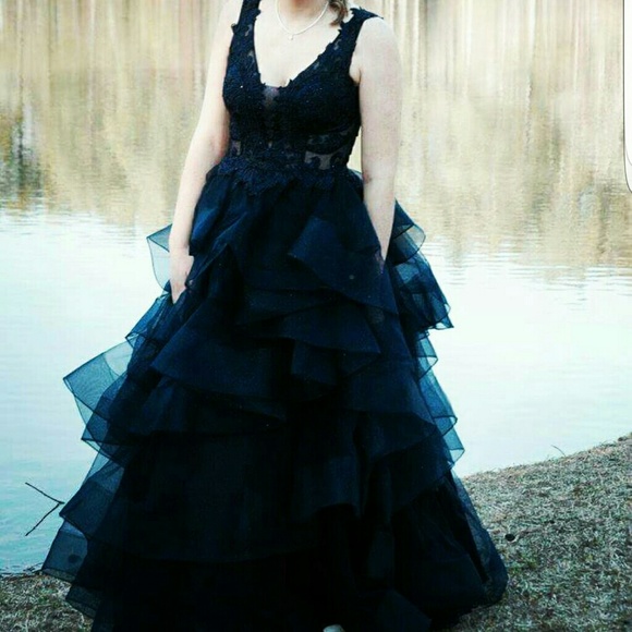 Prom dress - Picture 1 of 3