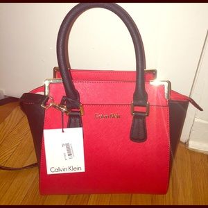 Calvin Klein - Convertible Cross Body Bag