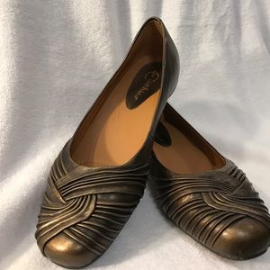 Earthies Vanya Brushed Gold Leather Shoes