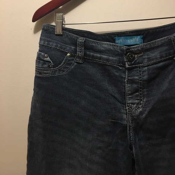 Jeans - Picture 2 of 4