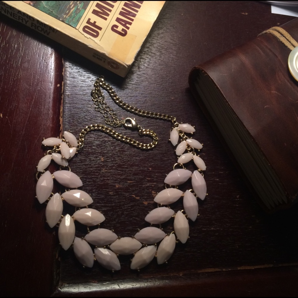 H&M Statement necklace