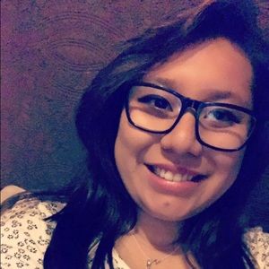 Meet your Posher, Jeannette