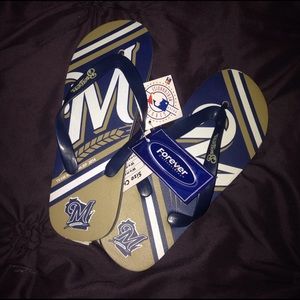 Milwaukee brewer flip flops