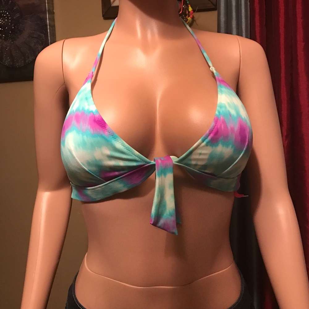 PINK - Picture 2 of 4
