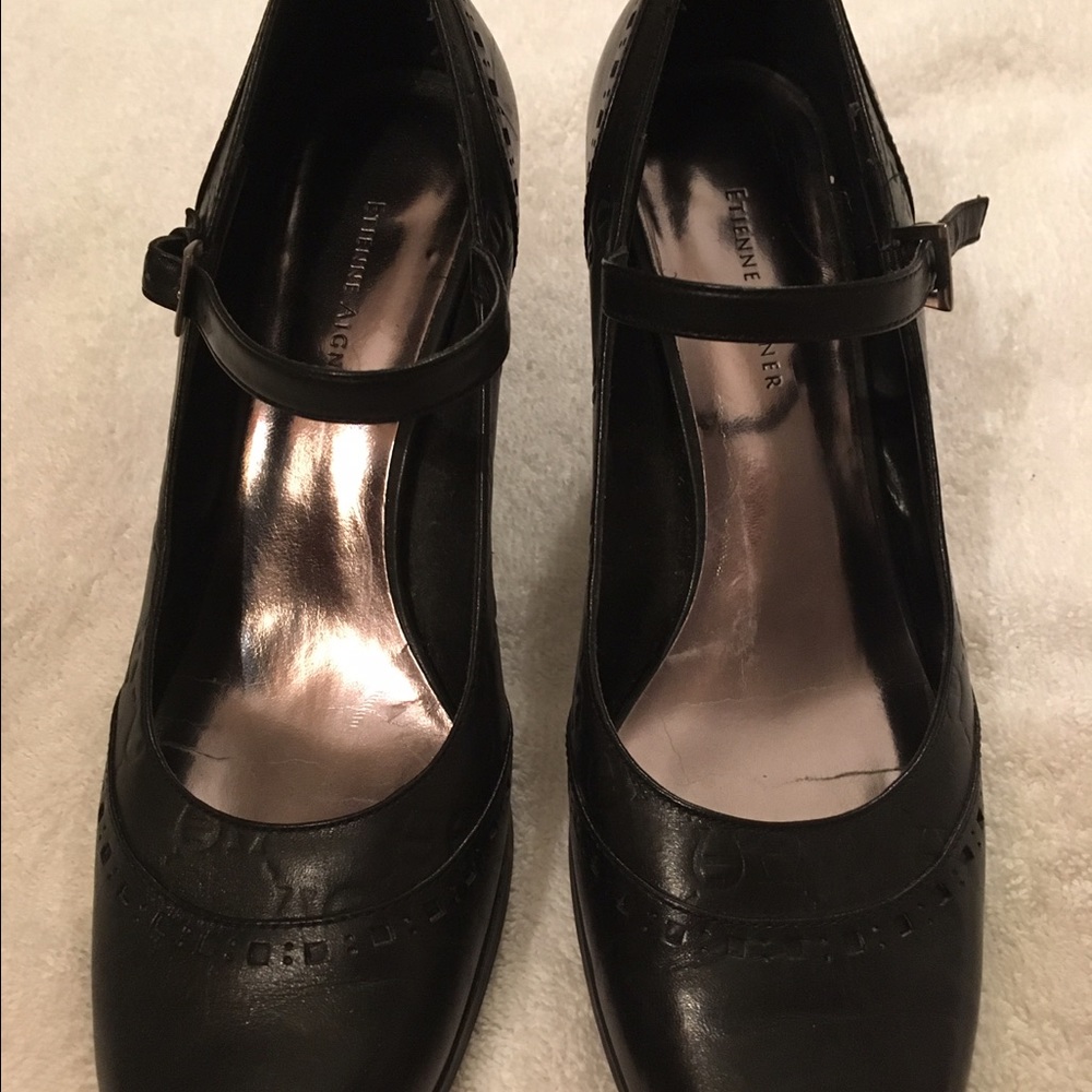 Etienne Aigner Black Leather Pumps/Heels