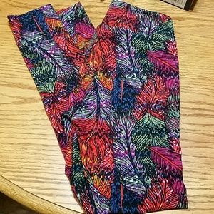 NWOT Lularoe OS feather leggings