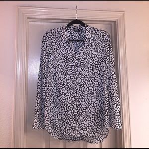 Apt 9 Long Sleeve Patterned Flowy Blouse!!