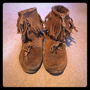 WORN IN Minnetonka Half Bootie Lace Ups